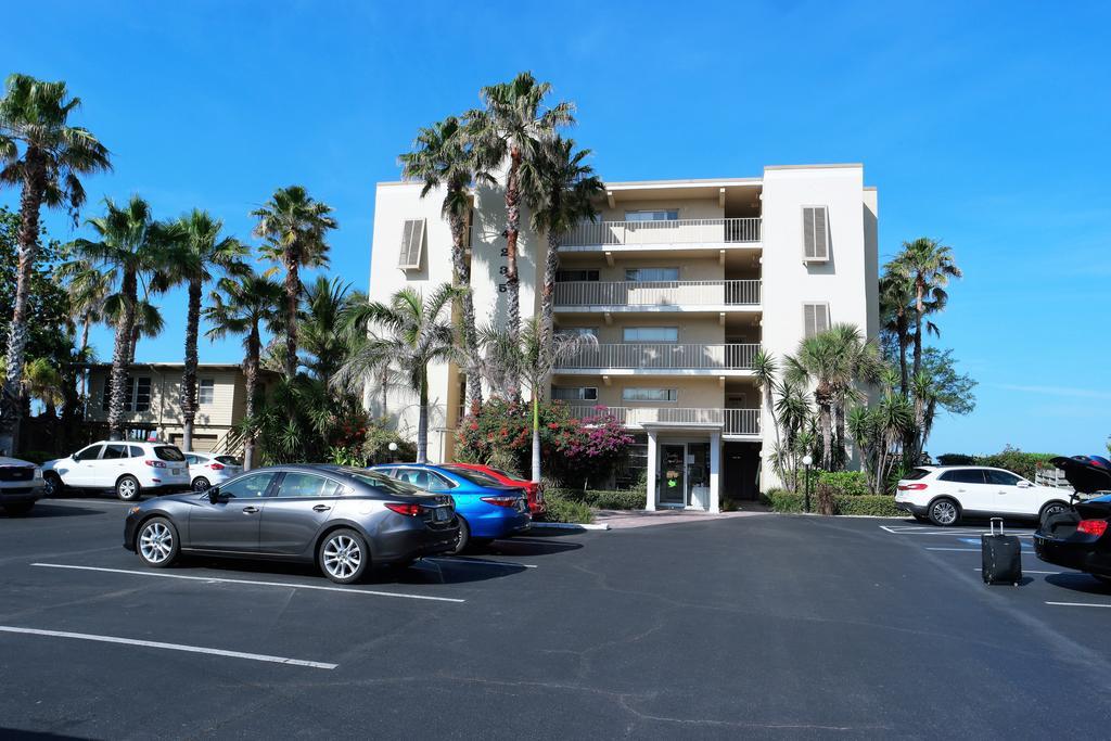 Gulf And Beach View Apartment 403 Лонгбоут Кий Екстериор снимка