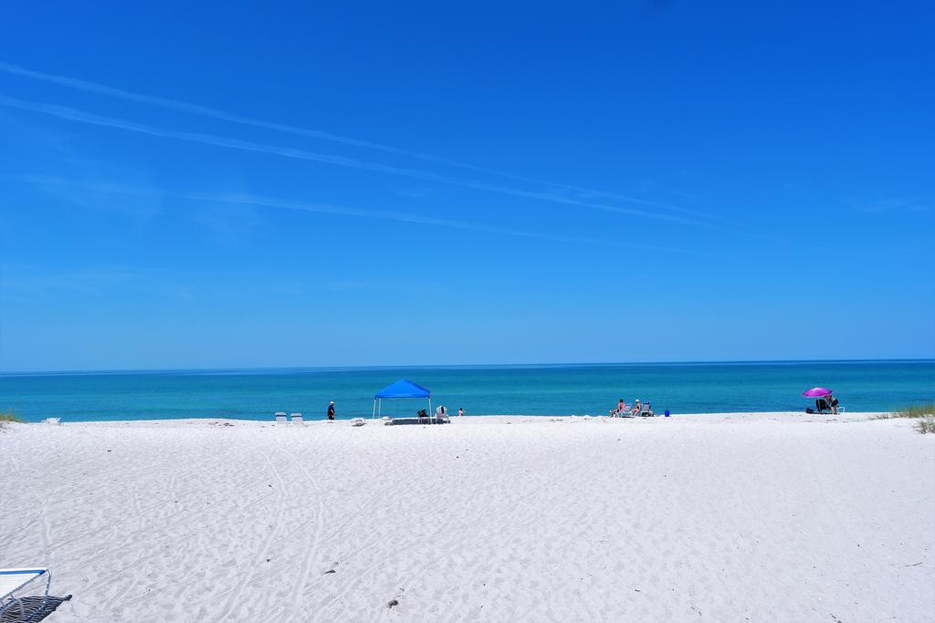 Gulf And Beach View Apartment 403 Лонгбоут Кий Екстериор снимка