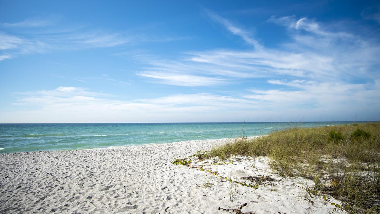 Gulf And Beach View Apartment 403 Лонгбоут Кий Екстериор снимка